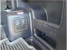 Vehicle Thumb #31
