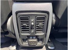Vehicle Thumb #37