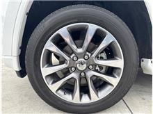 Vehicle Thumb #13