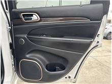 Vehicle Thumb #30