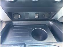 Vehicle Thumb #26
