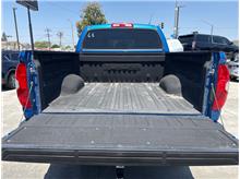 Vehicle Thumb #33