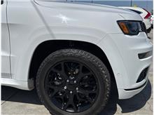 Vehicle Thumb #42
