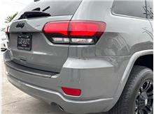 Vehicle Thumb #12