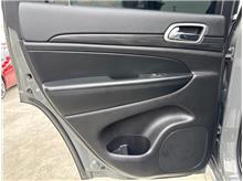 Vehicle Thumb #17
