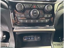 Vehicle Thumb #36