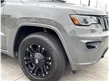 Vehicle Thumb #43