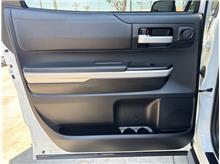 Vehicle Thumb #18