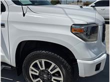 Vehicle Thumb #43