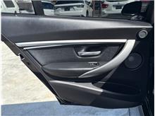 Vehicle Thumb #19