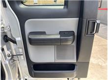 Vehicle Thumb #23