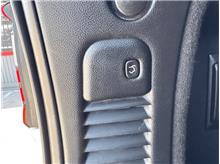 Vehicle Thumb #34