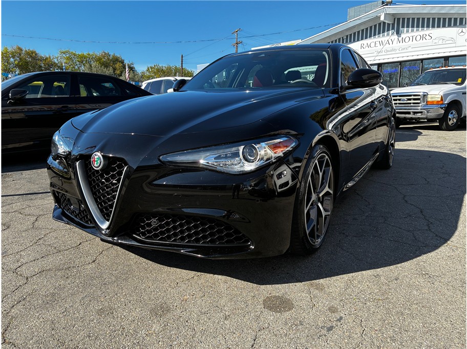 2019 Alfa Romeo Giulia from Raceway Motors