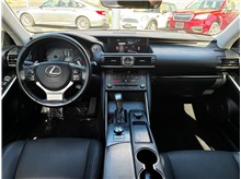Vehicle Thumb #20