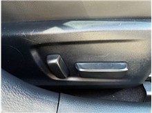 Vehicle Thumb #23