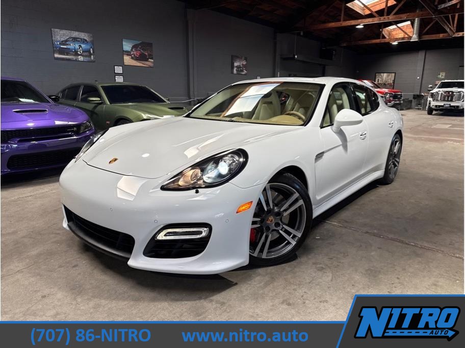 2013 Porsche Panamera GTS
