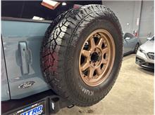 Vehicle Thumb #37