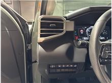 Vehicle Thumb #16