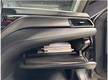 Vehicle Thumb #27