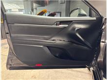Vehicle Thumb #9