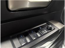 Vehicle Thumb #15