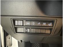 Vehicle Thumb #17