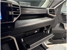 Vehicle Thumb #26
