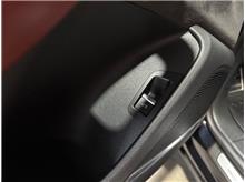 Vehicle Thumb #31