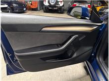 Vehicle Thumb #36