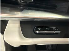 Vehicle Thumb #28