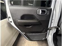 Vehicle Thumb #12