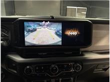 Vehicle Thumb #23
