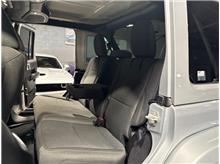 Vehicle Thumb #9