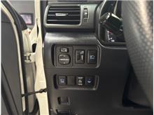 Vehicle Thumb #19