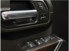 Vehicle Thumb #19
