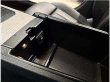 Vehicle Thumb #31