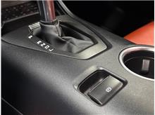 Vehicle Thumb #33