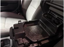 Vehicle Thumb #37