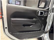 Vehicle Thumb #10