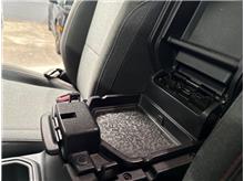 Vehicle Thumb #29