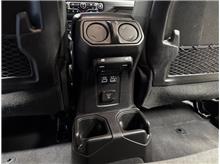 Vehicle Thumb #9