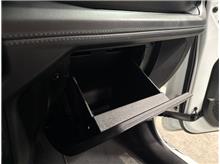 Vehicle Thumb #22