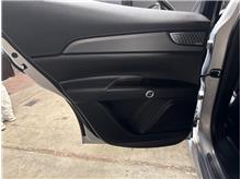 Vehicle Thumb #15