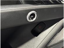 Vehicle Thumb #19