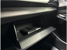 Vehicle Thumb #23