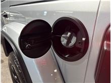Vehicle Thumb #27