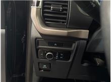 Vehicle Thumb #17