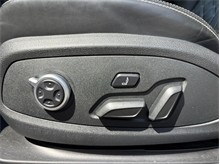 Vehicle Thumb #23
