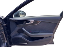 Vehicle Thumb #51