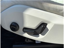 Vehicle Thumb #20